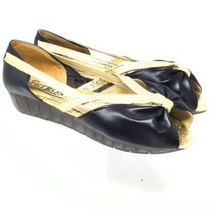 Petros Womens Peep Toe Comfort Shoes